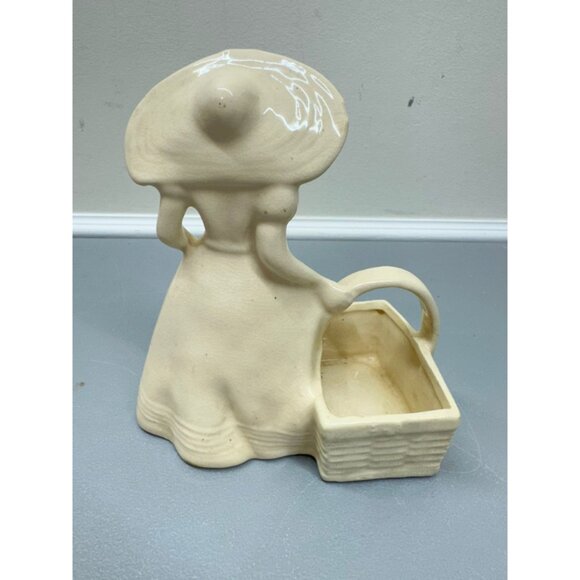 Vintage Brush USA McCoy Pottery Lady with Basket Planter. 5.75" - Picture 6 of 6